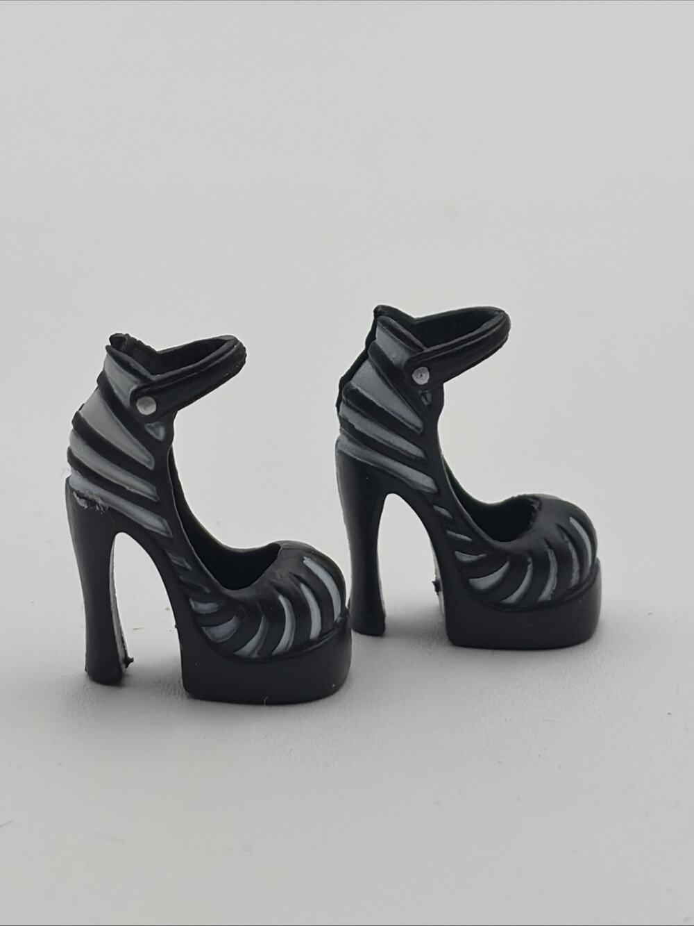 Monster High Frightfully Tall Frankie Stein Doll Shoes Black White Zebra Stripe